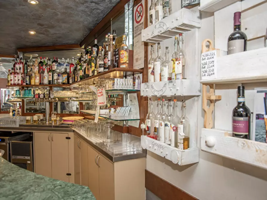 Immagine 16 di Attività commerciale in vendita  in piazza Don Angelo vinco a Cerro Veronese