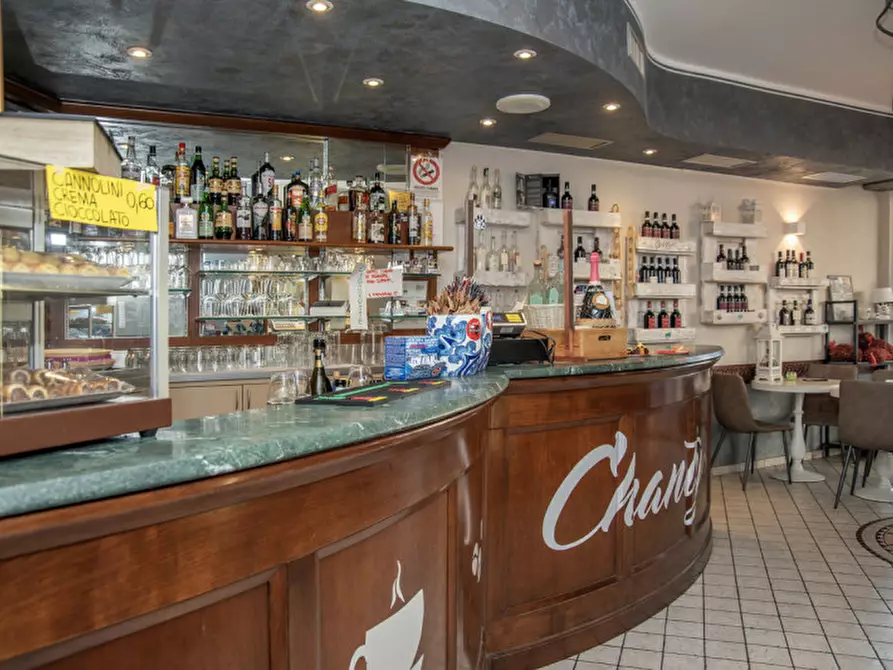 Immagine 17 di Attività commerciale in vendita  in piazza Don Angelo vinco a Cerro Veronese