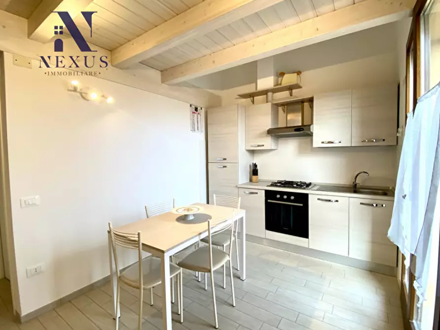 Immagine 2 di Appartamento in vendita  a Mondolfo