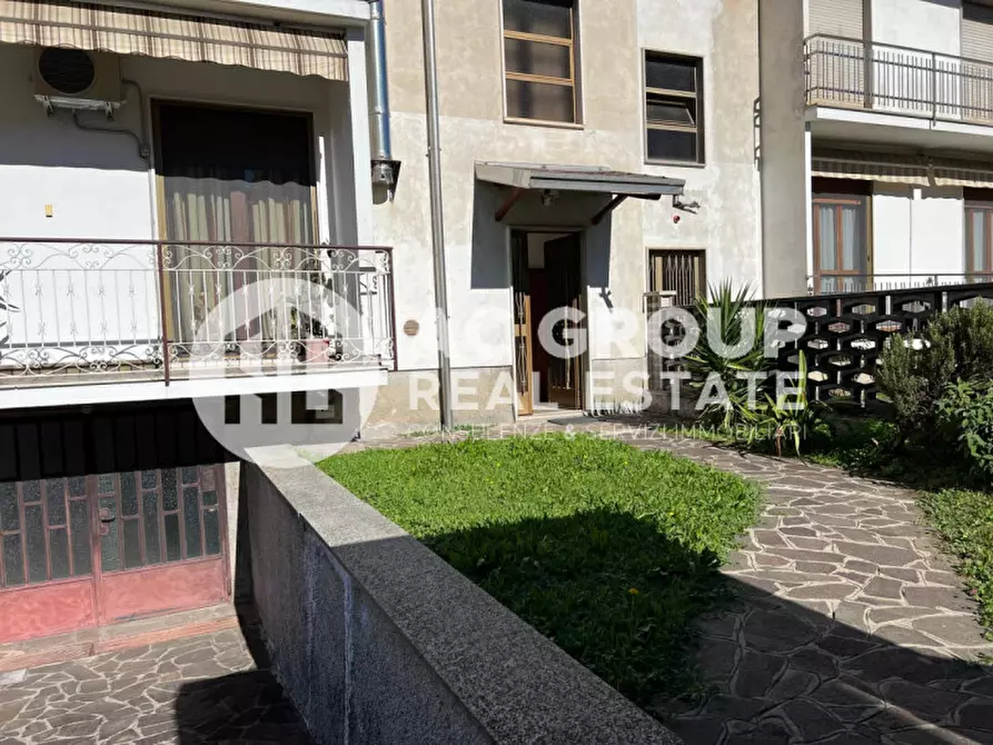 Immagine 3 di Appartamento in vendita  in Via Vittorio Veneto a Solaro