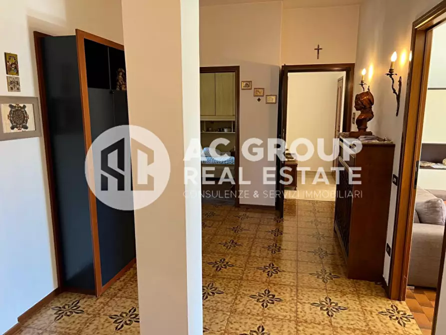 Immagine 6 di Appartamento in vendita  in Via Vittorio Veneto a Solaro