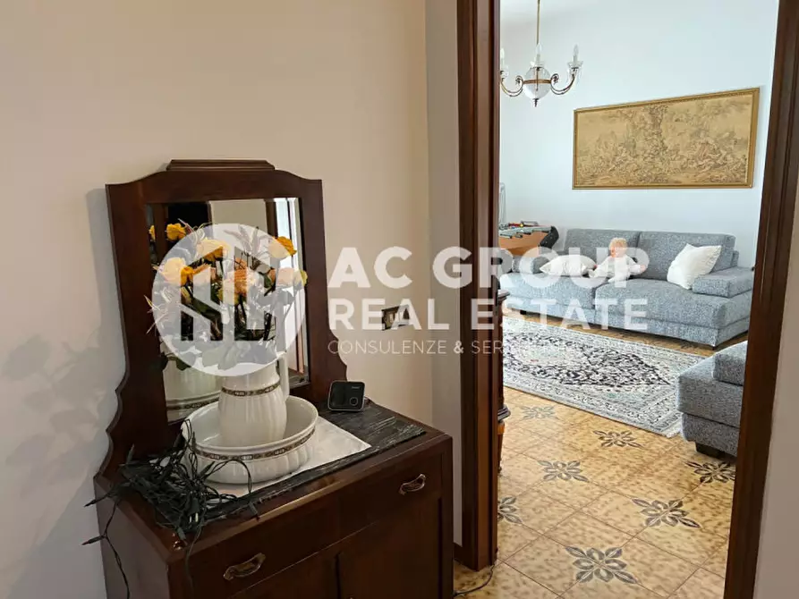 Immagine 11 di Appartamento in vendita  in Via Vittorio Veneto a Solaro