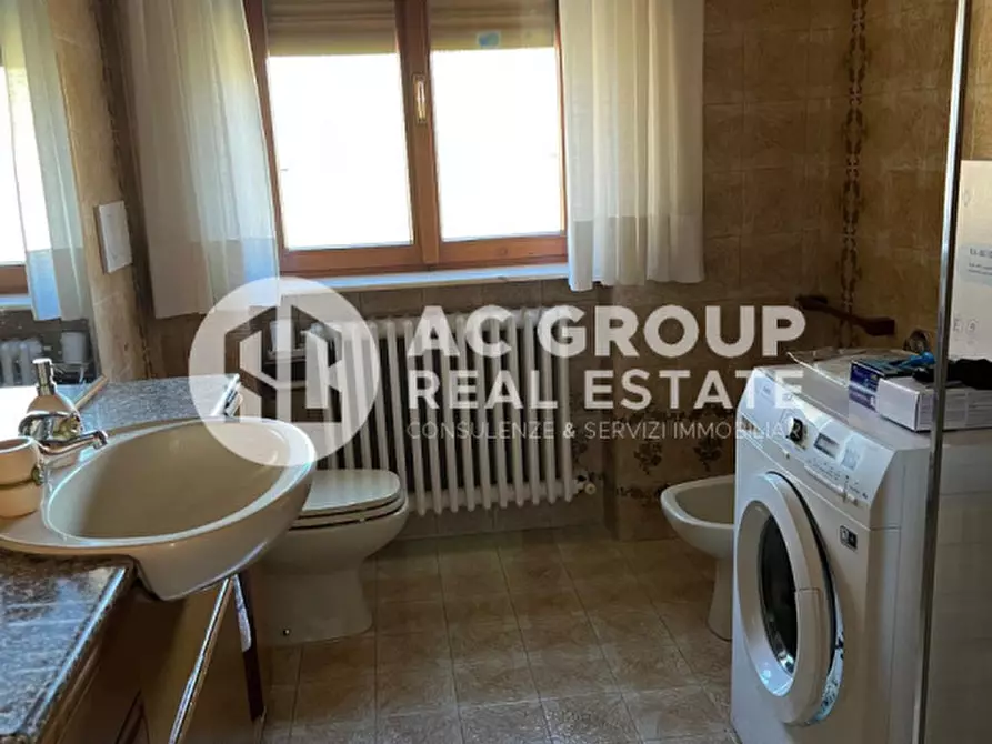 Immagine 22 di Appartamento in vendita  in Via Vittorio Veneto a Solaro