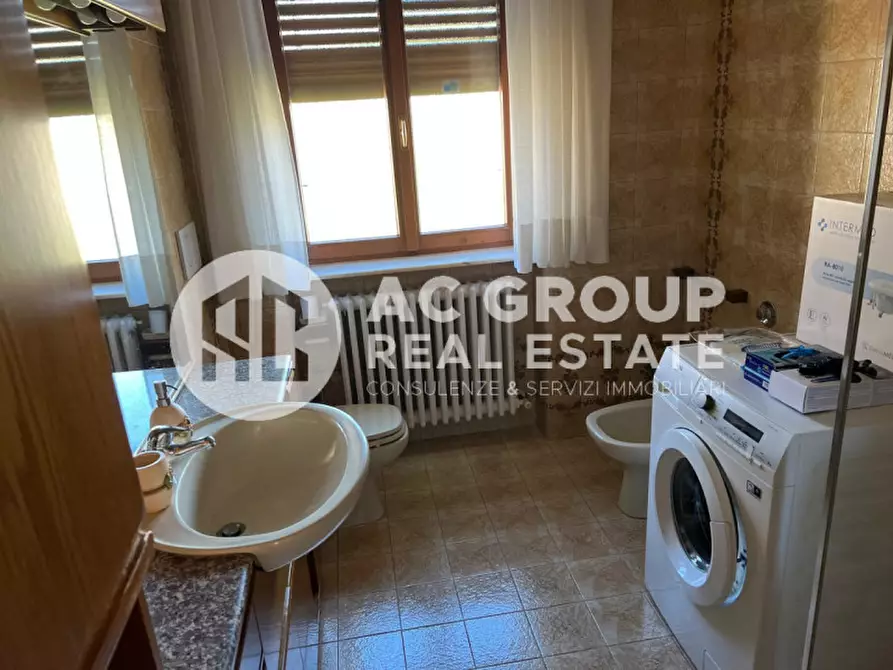 Immagine 23 di Appartamento in vendita  in Via Vittorio Veneto a Solaro