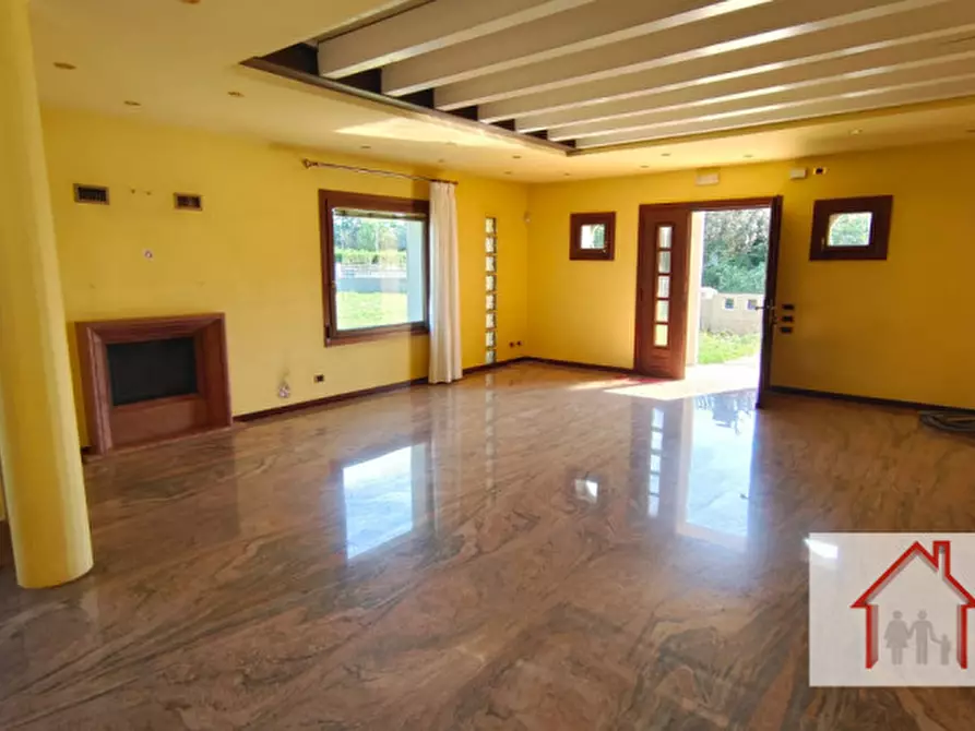 Immagine 1 di Casa indipendente in vendita  in Via Montegrappa 2 a Povegliano