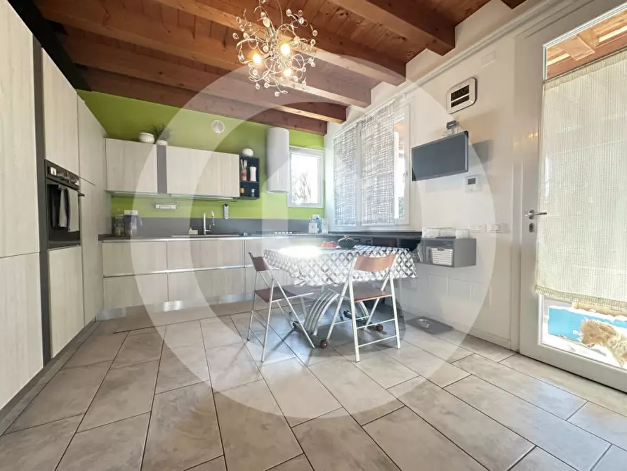 Immagine 8 di Casa trifamiliare in vendita  in Via Fratta a Borgoricco