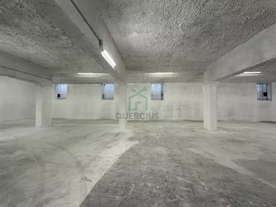 Immagine 2 di Capannone industriale in vendita  in Via Angelo Messedaglia a Verona