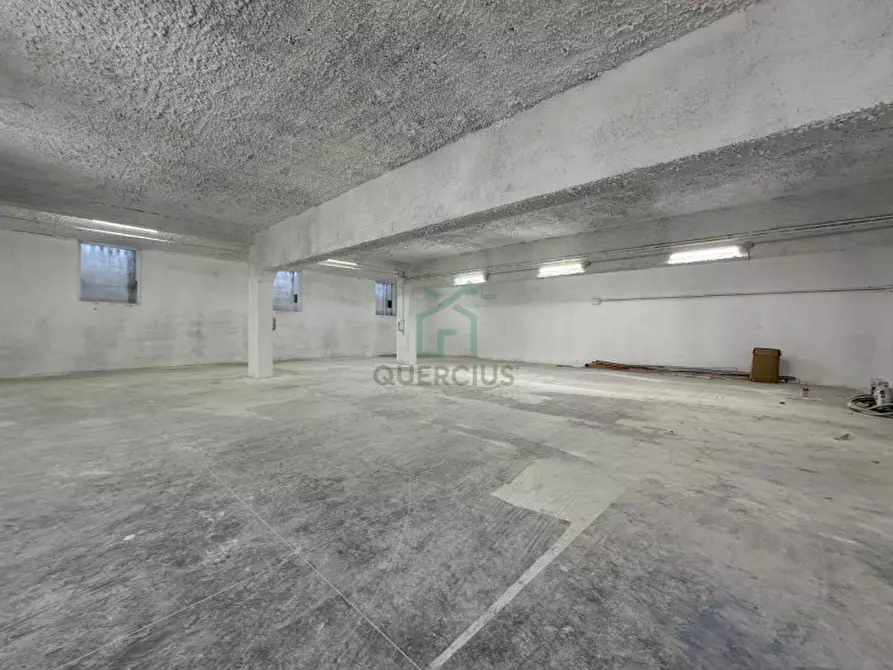 Immagine 9 di Capannone industriale in vendita  in Via Angelo Messedaglia a Verona