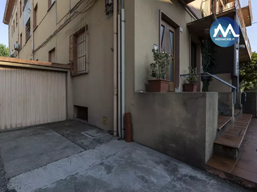 Immagine 7 di Appartamento in vendita  in via fossombrone a Pesaro