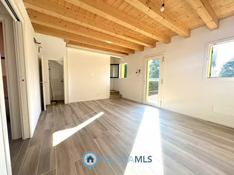 Immagine 1 di Villetta a schiera in vendita  in Lungargine Brusegana a Padova