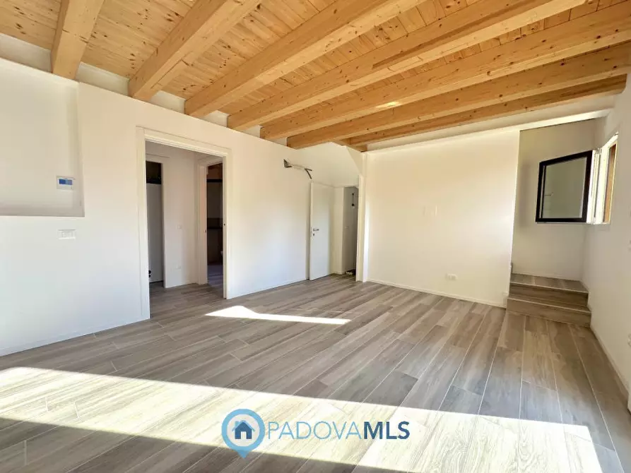 Immagine 3 di Villetta a schiera in vendita  in Lungargine Brusegana a Padova