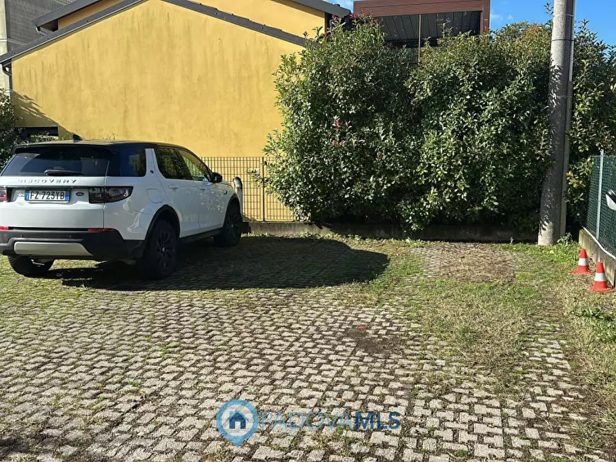 Immagine 12 di Villetta a schiera in vendita  in Lungargine Brusegana a Padova