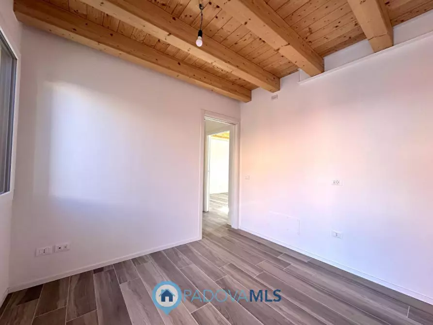 Immagine 18 di Villetta a schiera in vendita  in Lungargine Brusegana a Padova