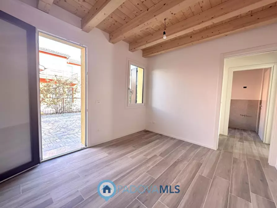 Immagine 35 di Villetta a schiera in vendita  in Lungargine Brusegana a Padova