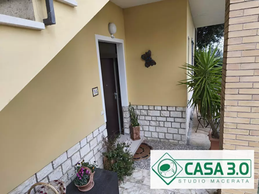 Immagine 3 di Casa indipendente in vendita  in Contrada Cimarella a Macerata