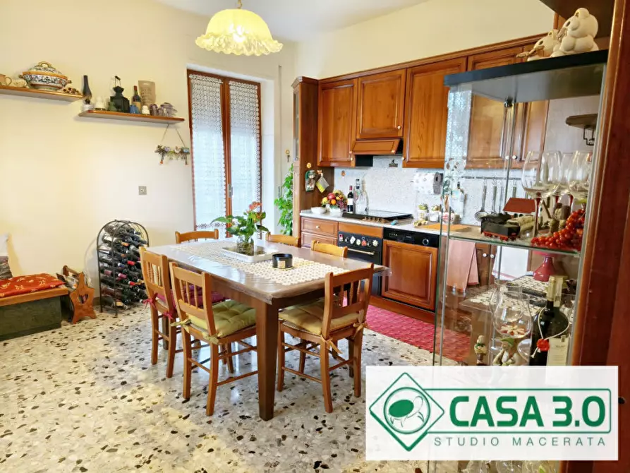 Immagine 10 di Casa indipendente in vendita  in Contrada Cimarella a Macerata