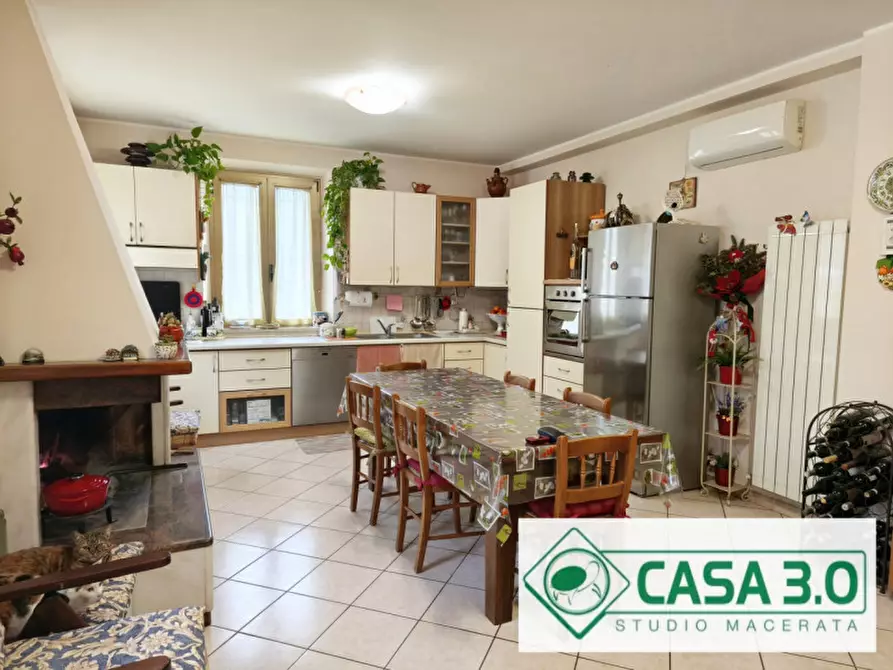 Immagine 12 di Casa indipendente in vendita  in Contrada Cimarella a Macerata