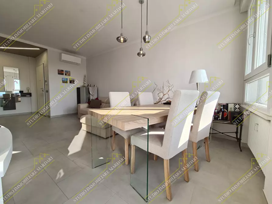 Immagine 7 di Appartamento in vendita  in Strada Morane 275 a Modena