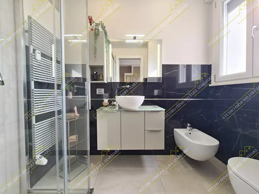 Immagine 22 di Appartamento in vendita  in Strada Morane 275 a Modena