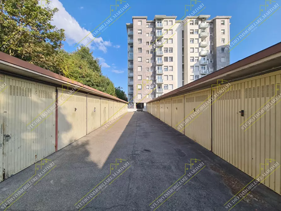 Immagine 35 di Appartamento in vendita  in Strada Morane 275 a Modena