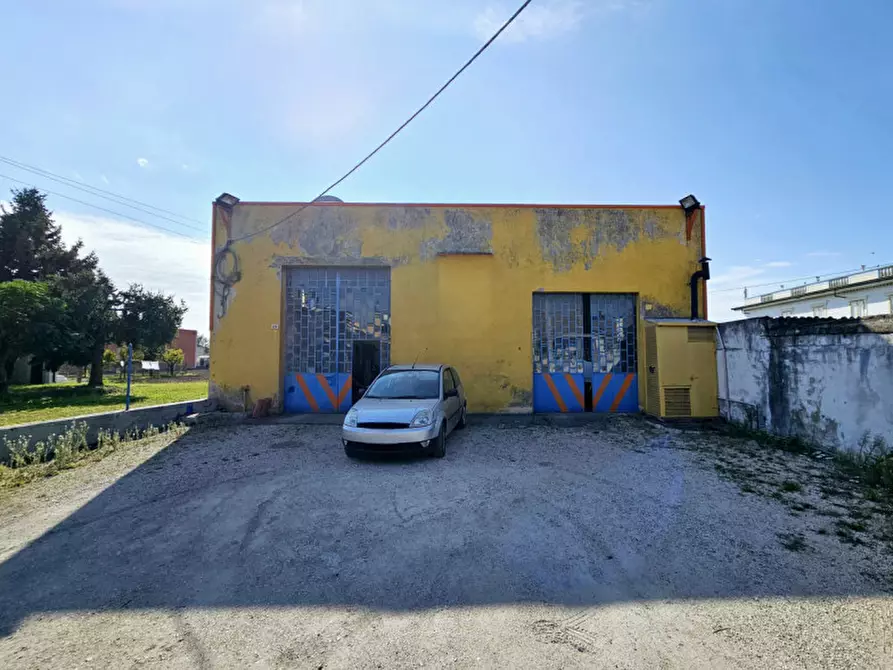 Immagine 5 di Laboratorio in vendita  in VIA VENTOTTO APRILE a Solesino