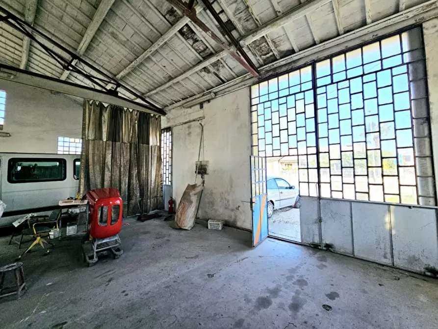 Immagine 6 di Laboratorio in vendita  in VIA VENTOTTO APRILE a Solesino