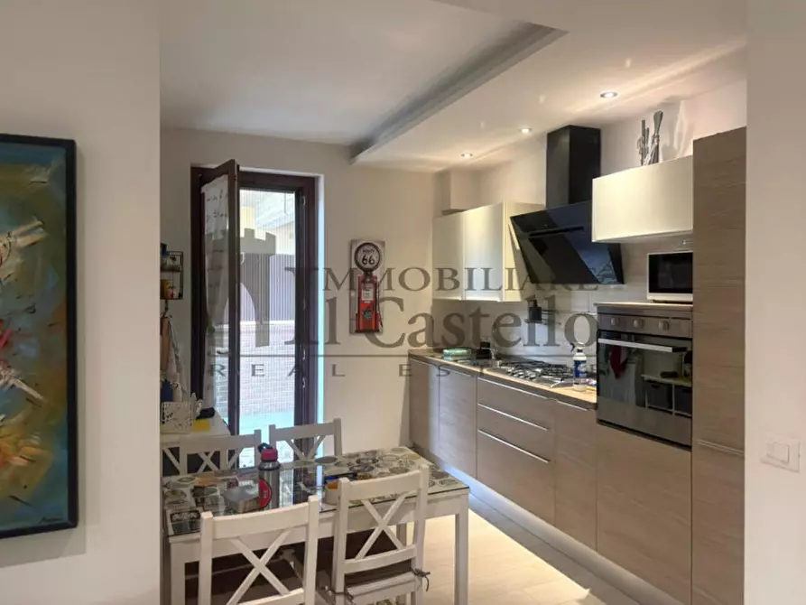 Immagine 3 di Appartamento in vendita  a Castiglione Del Lago