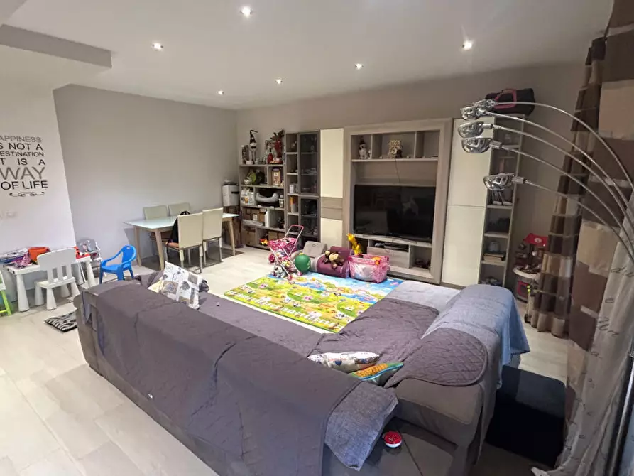 Immagine 6 di Appartamento in vendita  a Castiglione Del Lago