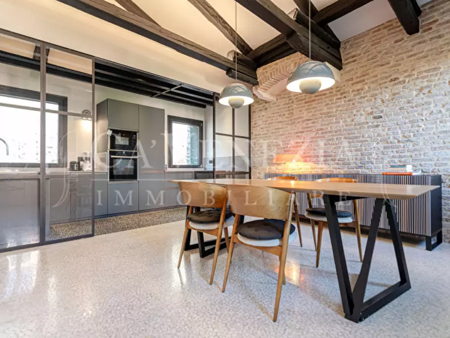 Immagine 13 di Appartamento in vendita  a Venezia