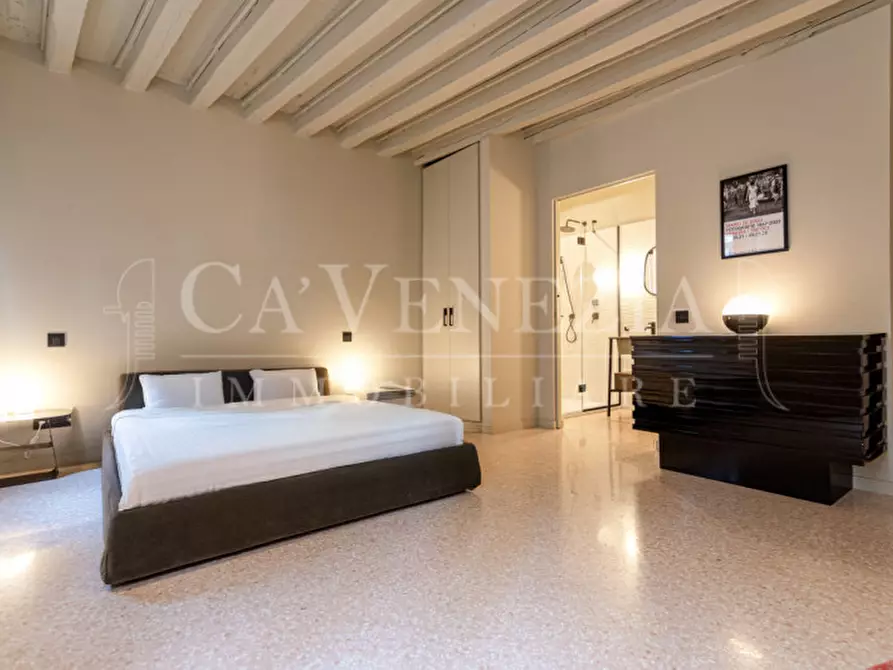 Immagine 26 di Appartamento in vendita  a Venezia