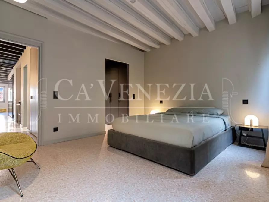 Immagine 30 di Appartamento in vendita  a Venezia