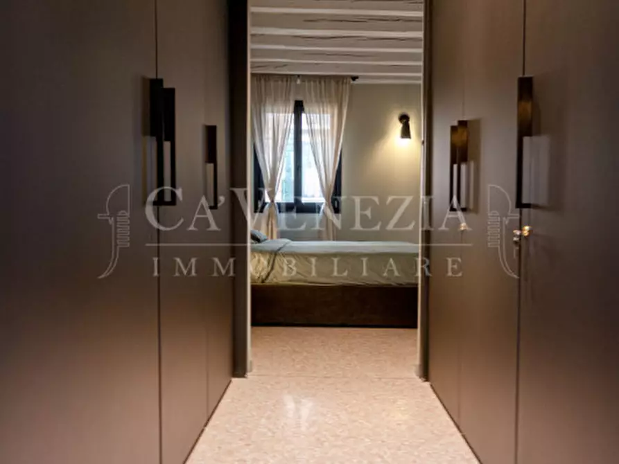 Immagine 32 di Appartamento in vendita  a Venezia