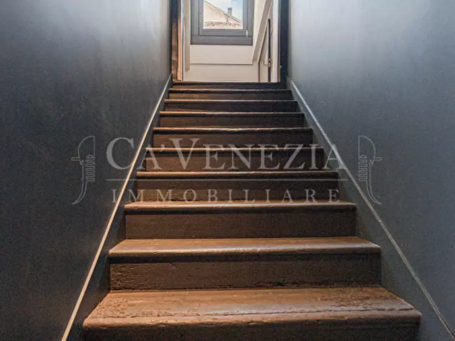 Immagine 40 di Appartamento in vendita  a Venezia