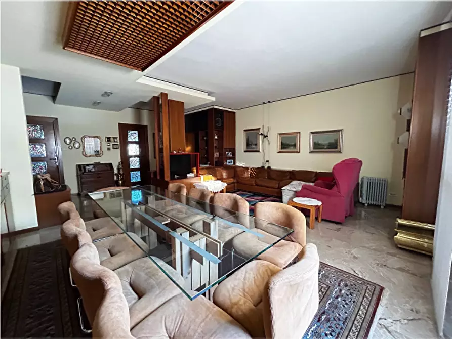 Immagine 1 di Appartamento in vendita  in Piazza Alcide De Gasperi, 22 a Padova