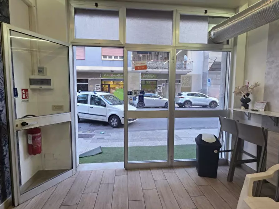 Immagine 6 di Negozio in affitto  in Via Vittorio Veneto a Milazzo