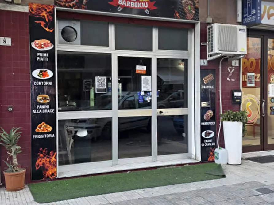 Immagine 8 di Negozio in affitto  in Via Vittorio Veneto a Milazzo