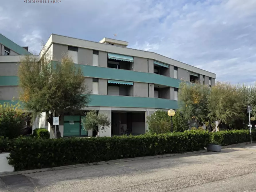Immagine 1 di Appartamento in vendita  a Fano