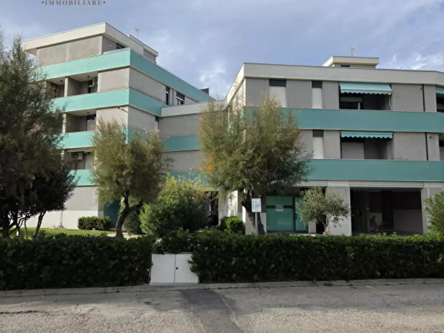 Immagine 2 di Appartamento in vendita  a Fano