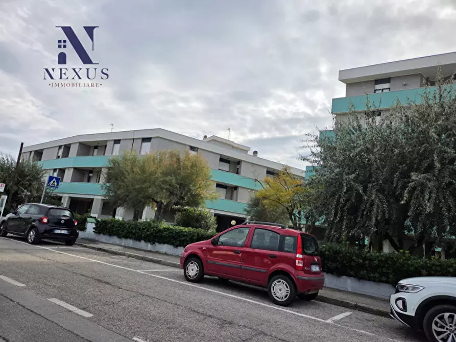 Immagine 4 di Appartamento in vendita  a Fano