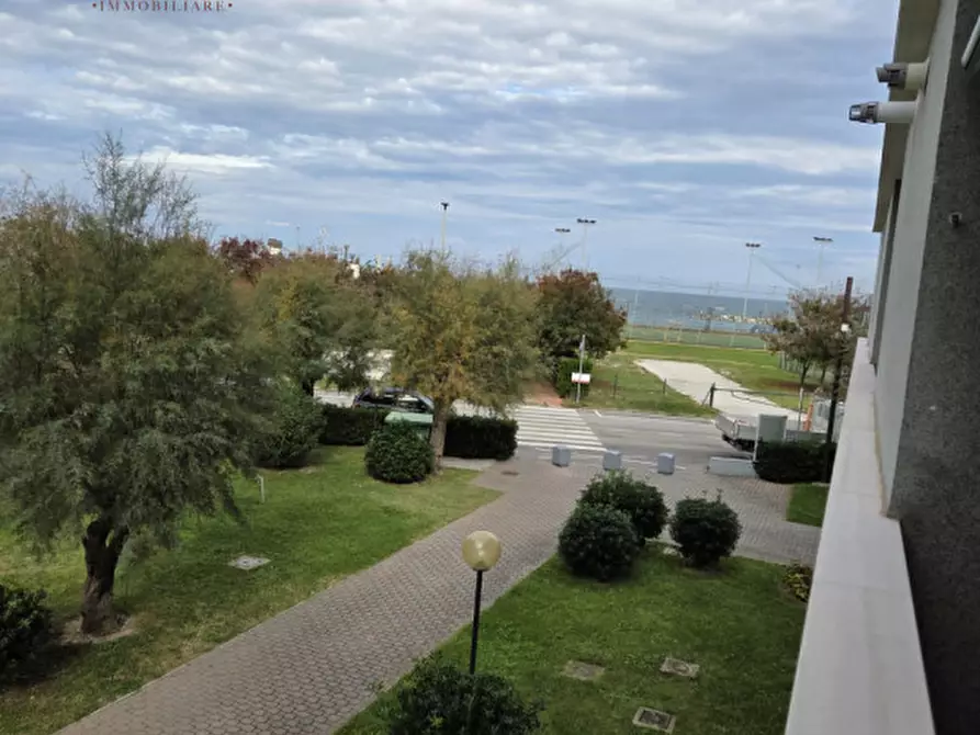 Immagine 5 di Appartamento in vendita  a Fano