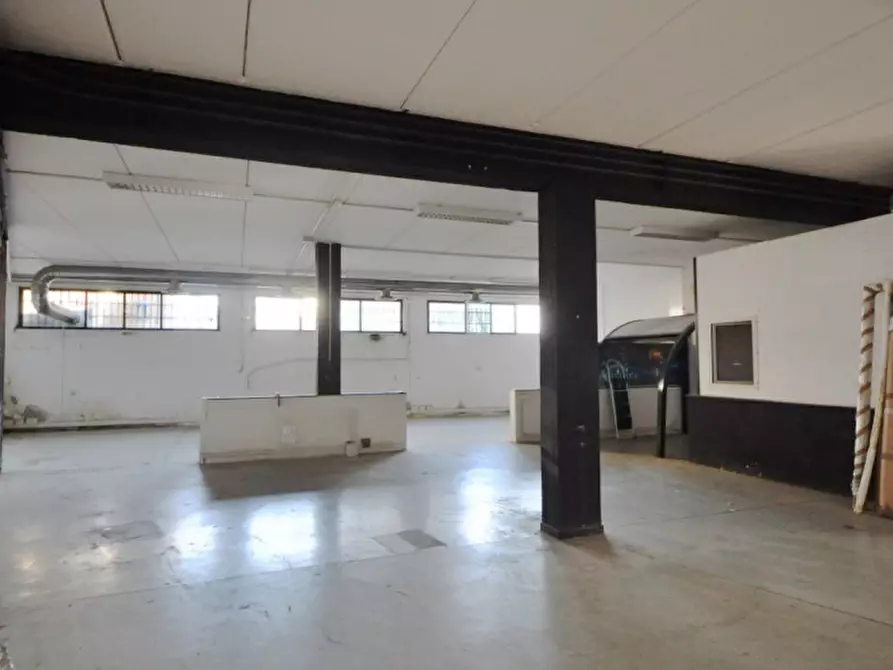 Immagine 1 di Laboratorio in vendita  in via Poggilupi a Terranuova Bracciolini