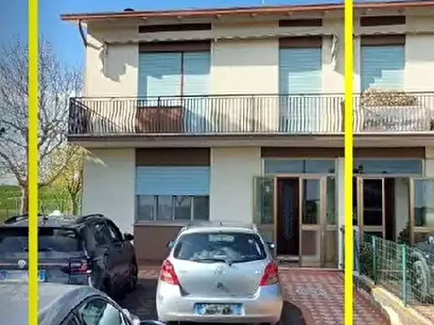 Immagine 1 di Villetta a schiera in vendita  in Via Località Sant'Elena 27 a Torre Di Mosto