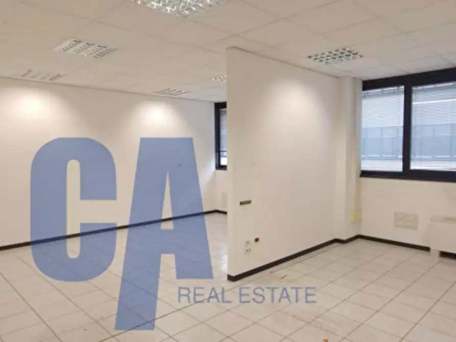 Immagine 2 di Ufficio in affitto  in VIA BURONA a Vimodrone