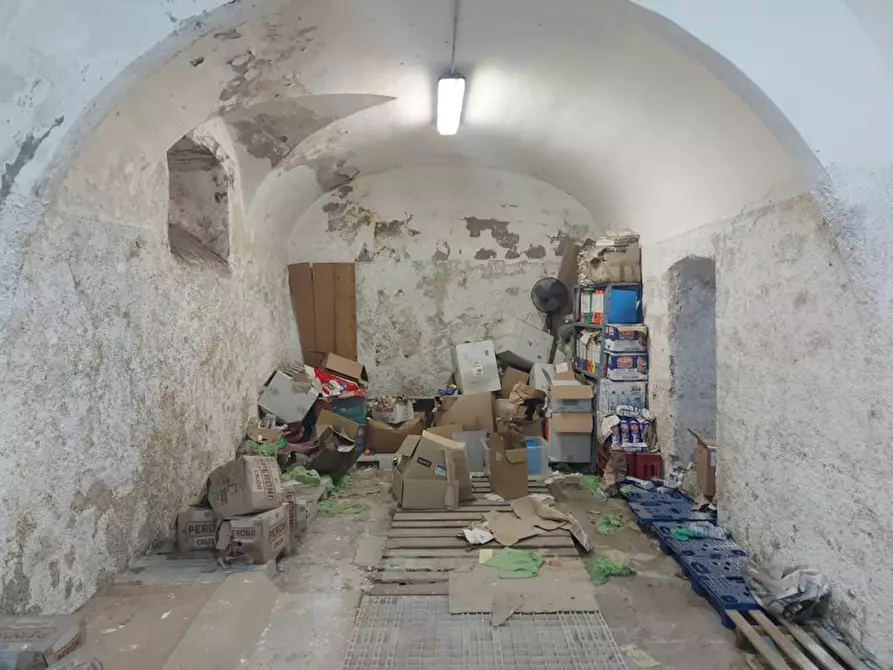 Immagine 14 di Magazzino in vendita  in Via Adua, 11, 00042 Anzio RM, Italia a Anzio