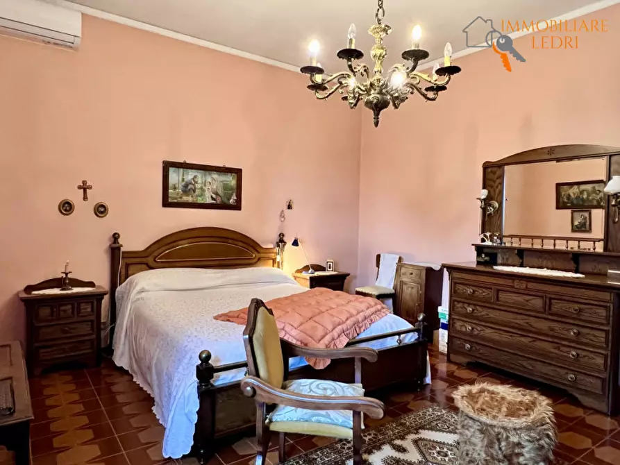 Immagine 7 di Villa in vendita  in via Cappello a Sommacampagna