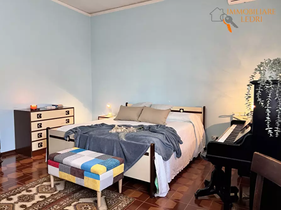 Immagine 8 di Villa in vendita  in via Cappello a Sommacampagna