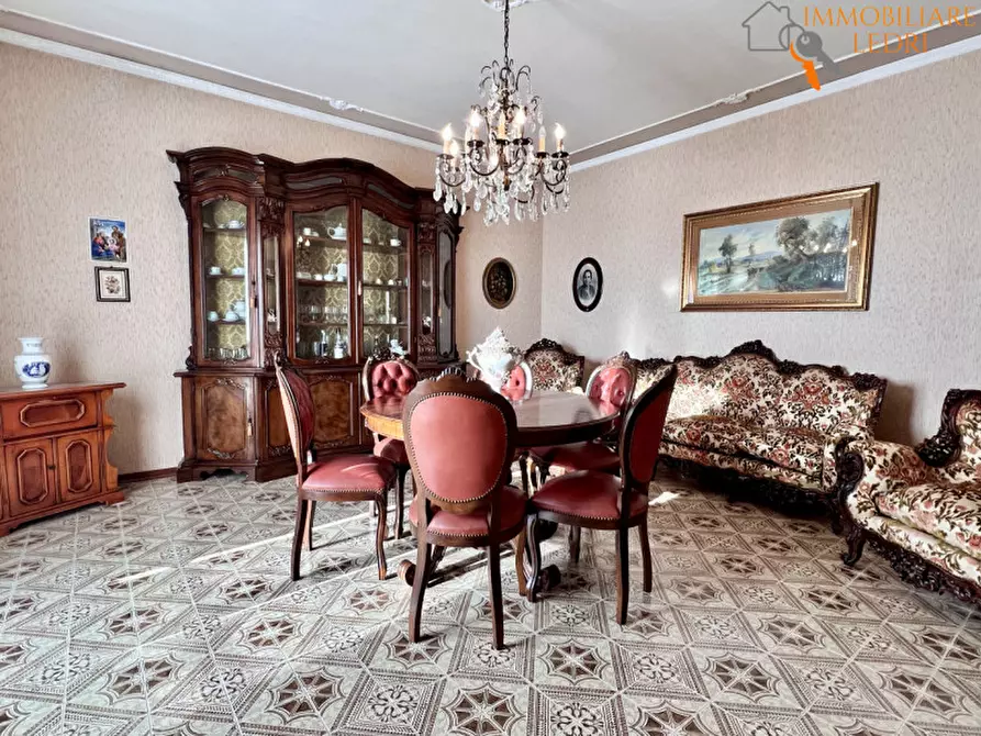 Immagine 24 di Villa in vendita  in via Cappello a Sommacampagna