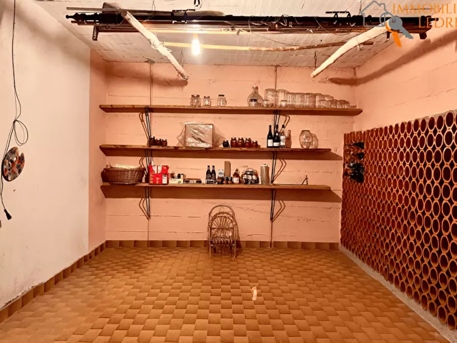 Immagine 34 di Villa in vendita  in via Cappello a Sommacampagna