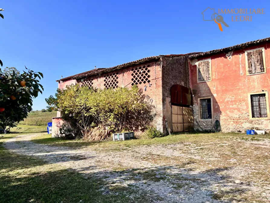 Immagine 36 di Villa in vendita  in via Cappello a Sommacampagna