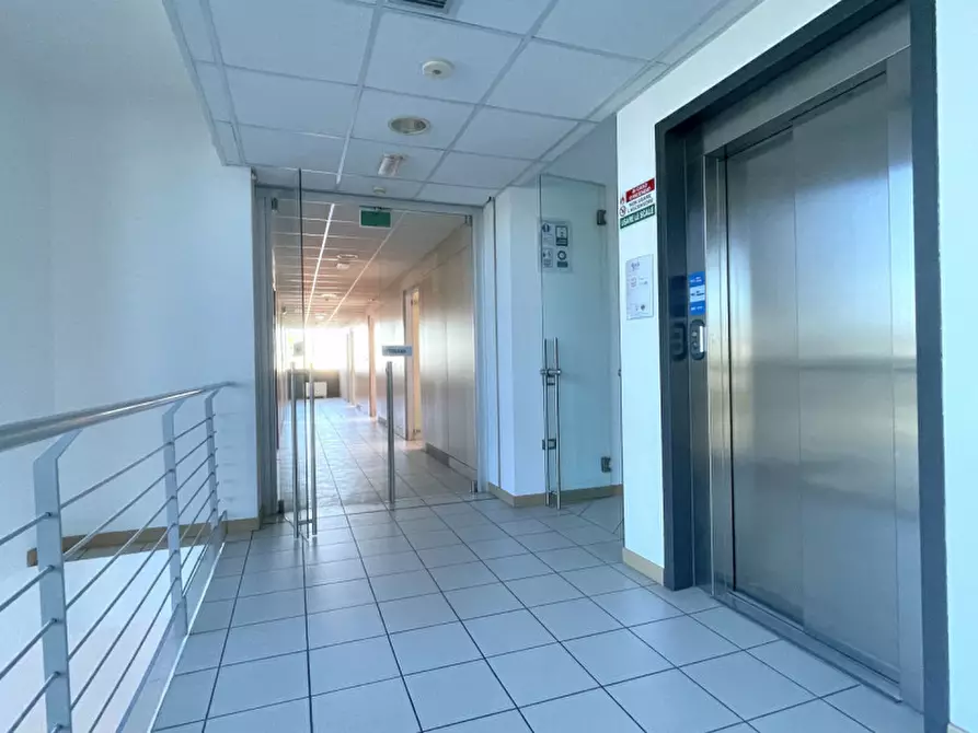 Immagine 18 di Ufficio in affitto  a Conselve